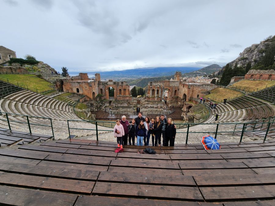 התאטרון היווני בטאורומינה